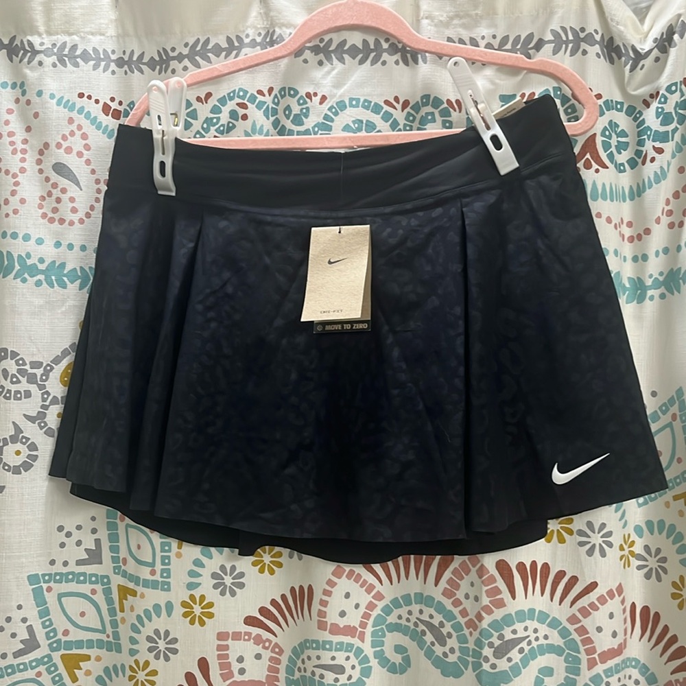 Nike black leopard dri fit skirt